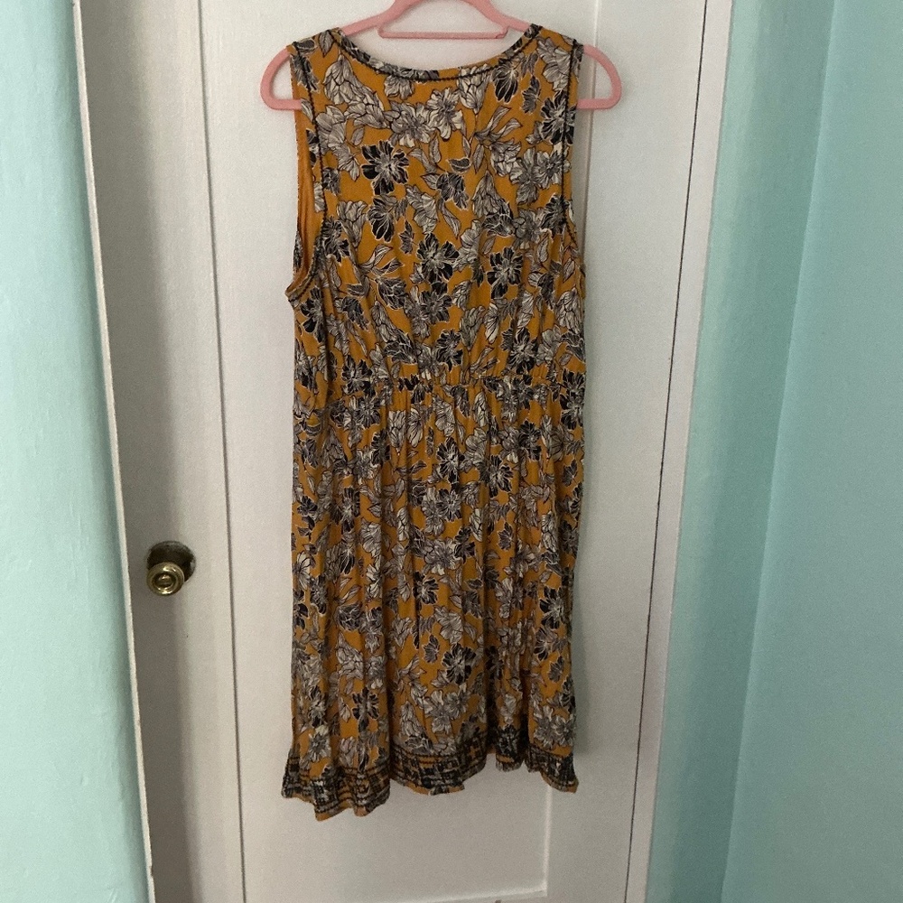 Mustard Yellow Floral Sleeveless Dress with Boho Hem – Size 2X, NWT - Picture 2 of 3